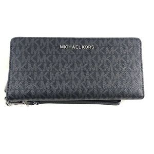 Michael Michael Kors LG travel wallet